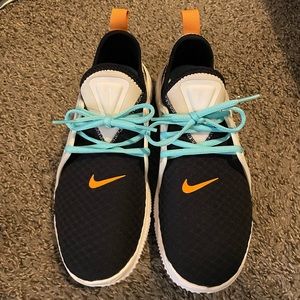 Nike Women’s Acalme 'White Amber Rise' Size 9.5 worn twice!